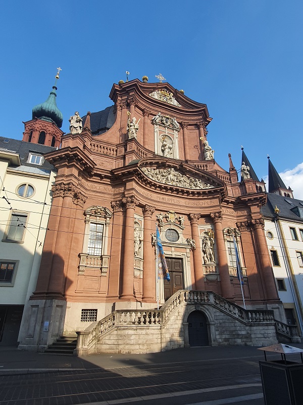 노이뮨스터 (Neumünster)