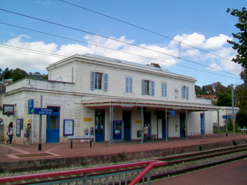 오베르 쉬르 와즈 기차역 (Gare dAuvers-sur-Oise)
